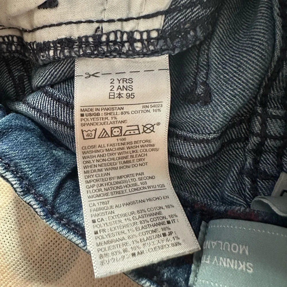 Baby Gap Floral Skinny Jeans in Medium Blue Wash/Red Girls Size 2T